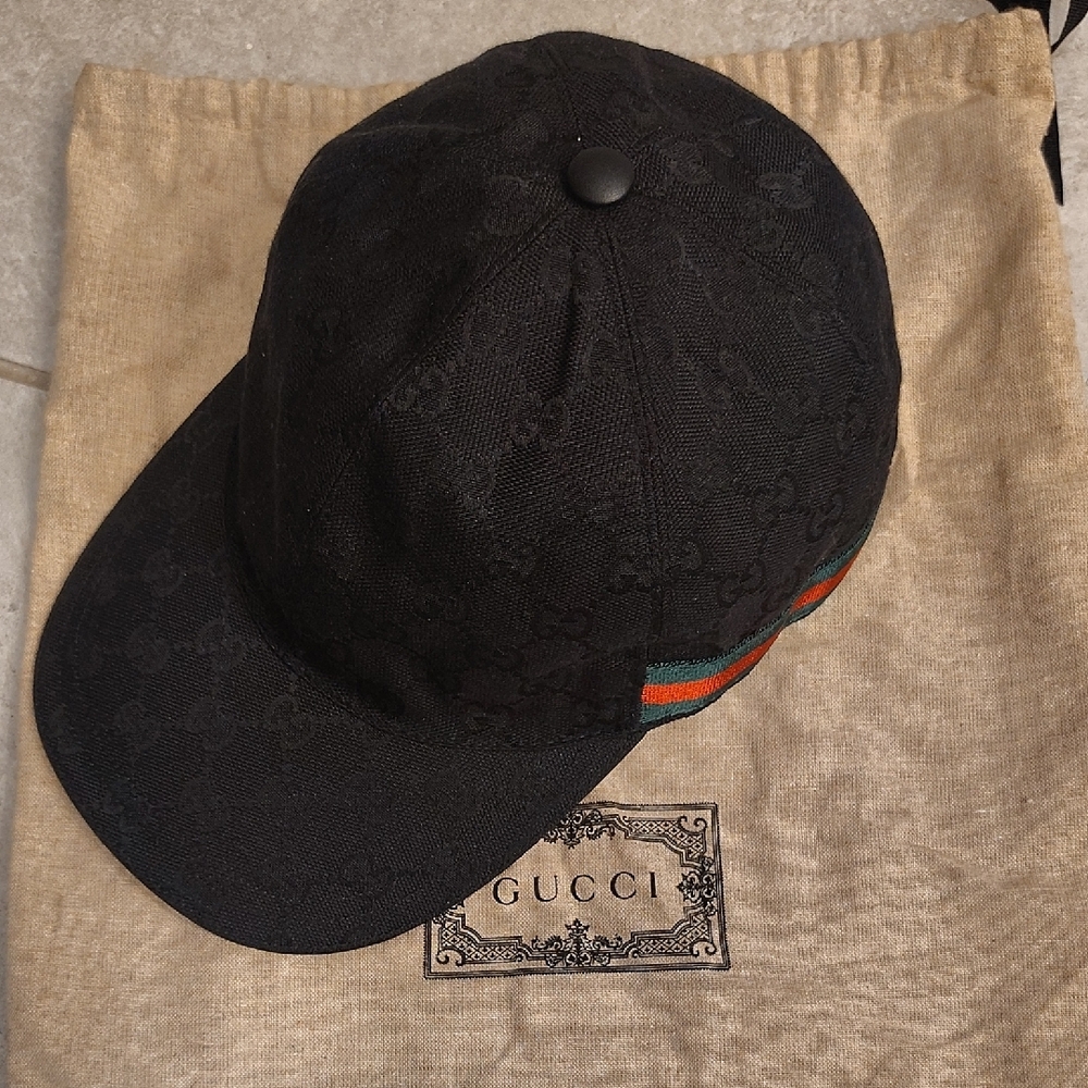 Gucci Black Men's Cap With Gucci Tan Dust Bag